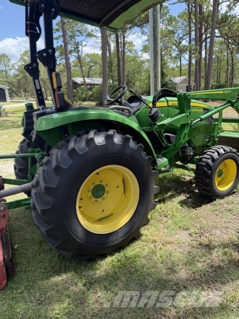 John Deere 4044M Tractores compactos