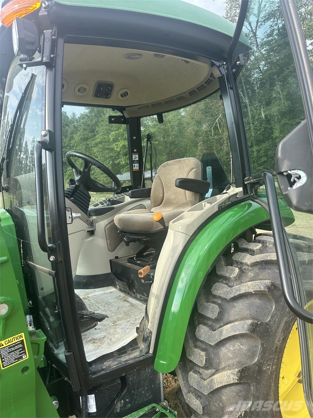 John Deere 4044R Kleintraktoren