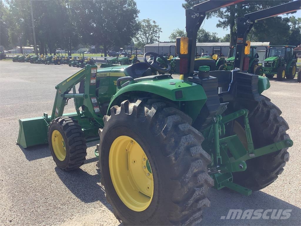 John Deere 4066M Трактори