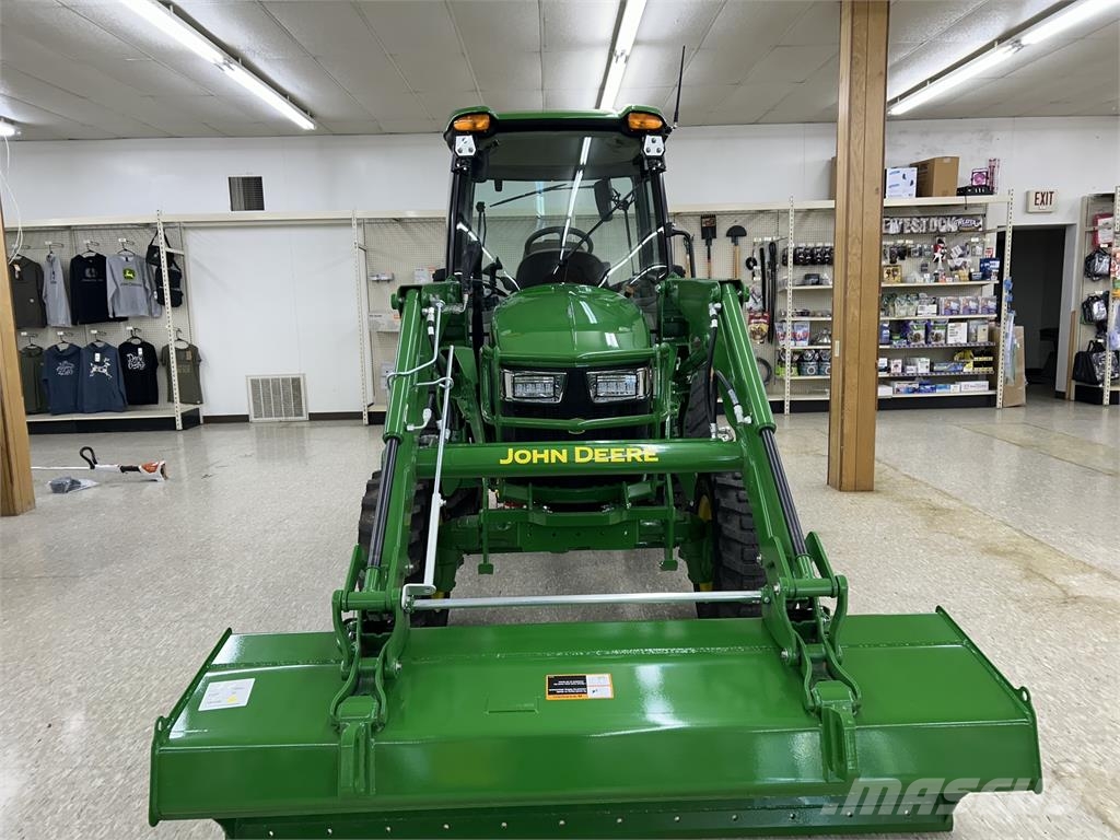 John Deere 4066R Taajamatraktorit