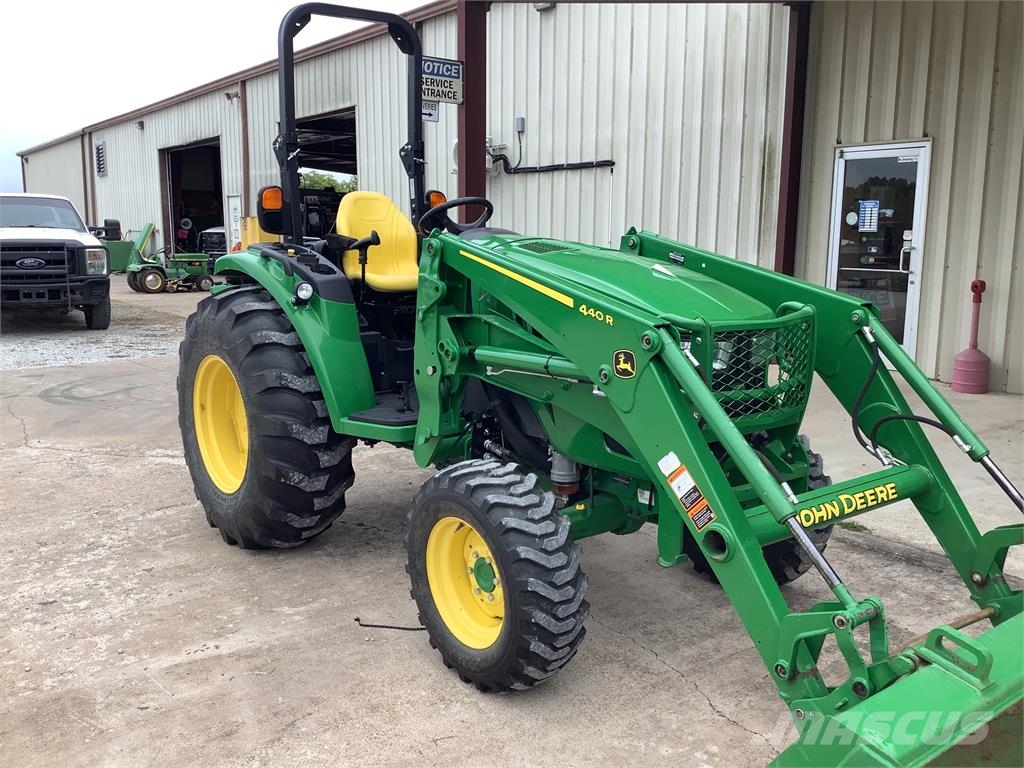 John Deere 4066R Traktoren