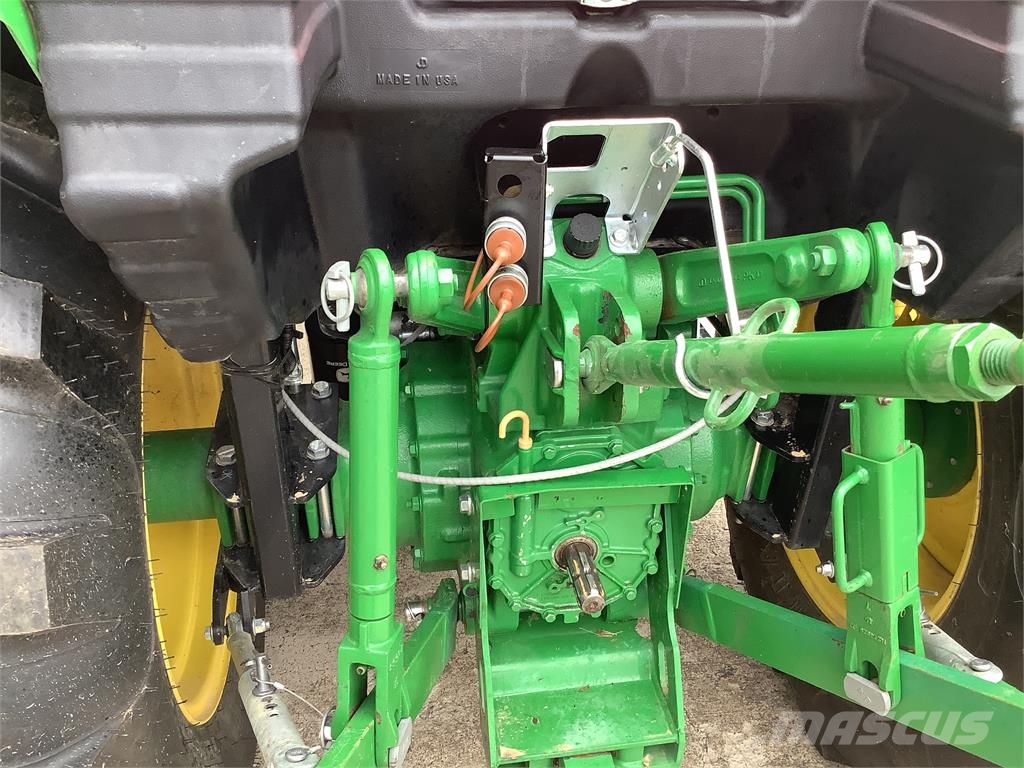 John Deere 4066R Traktoren