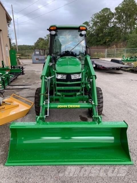 John Deere 4066R Трактори