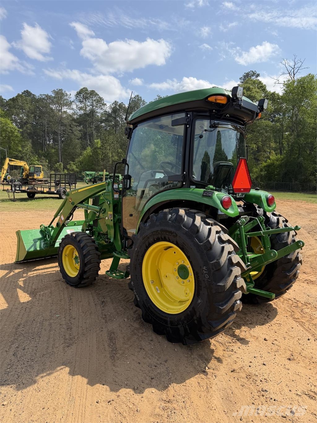 John Deere 4075R Tractors