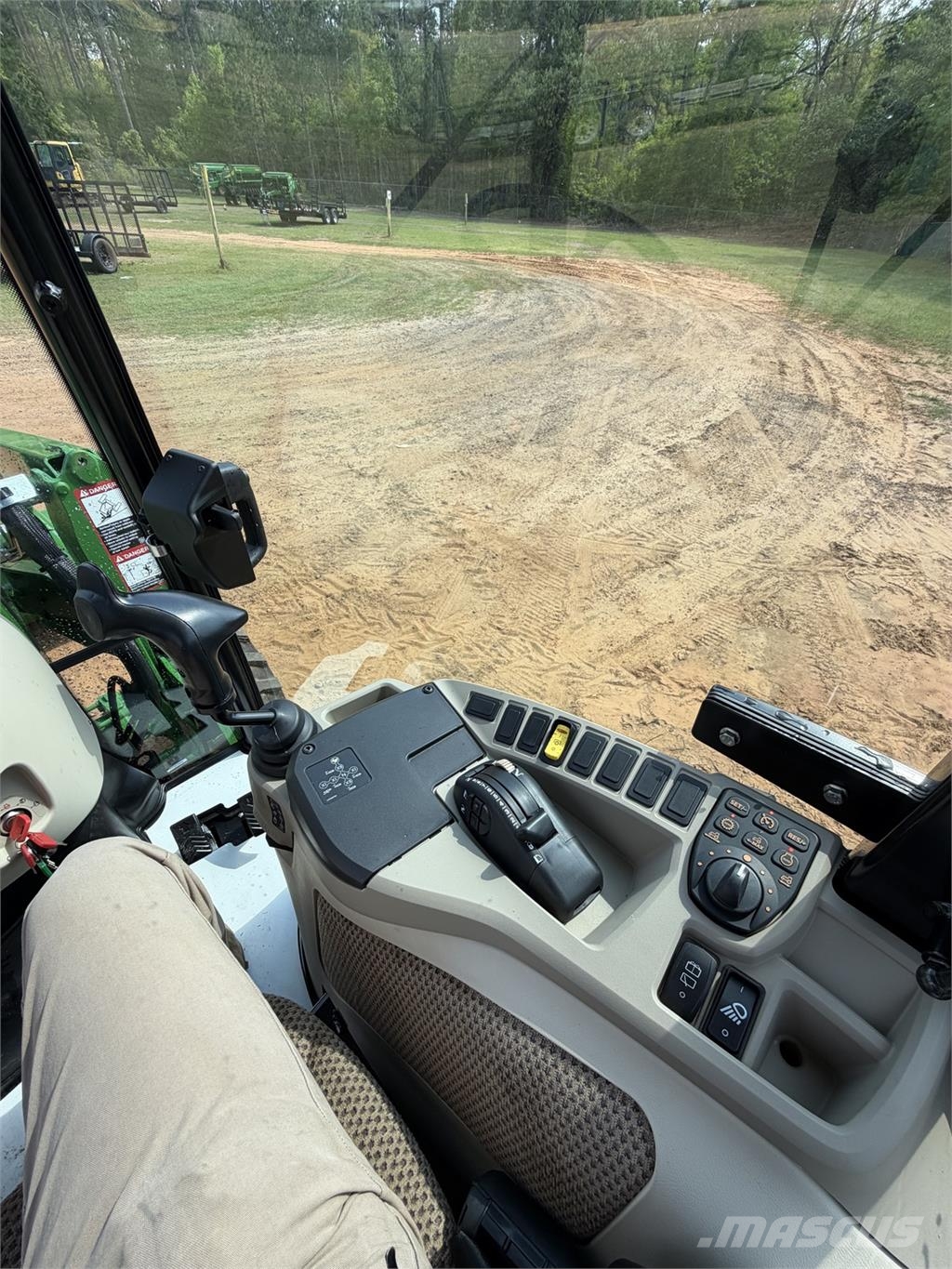 John Deere 4075R Tractors