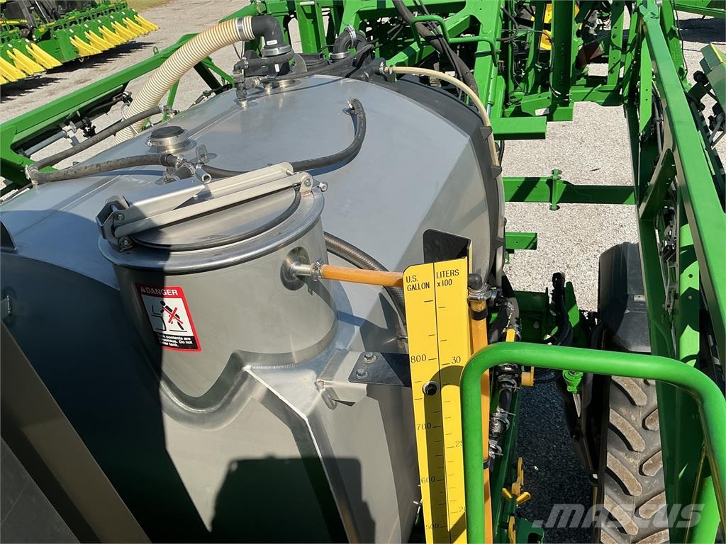 John Deere 408R Прикачни пръскачки