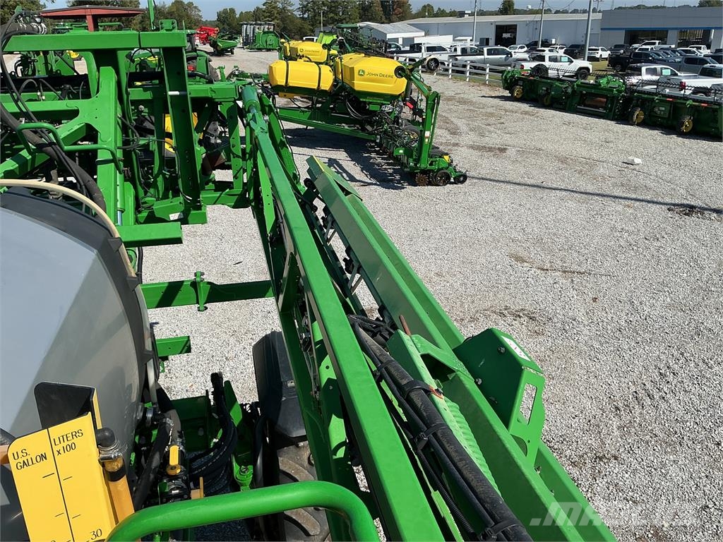John Deere 408R Прикачни пръскачки