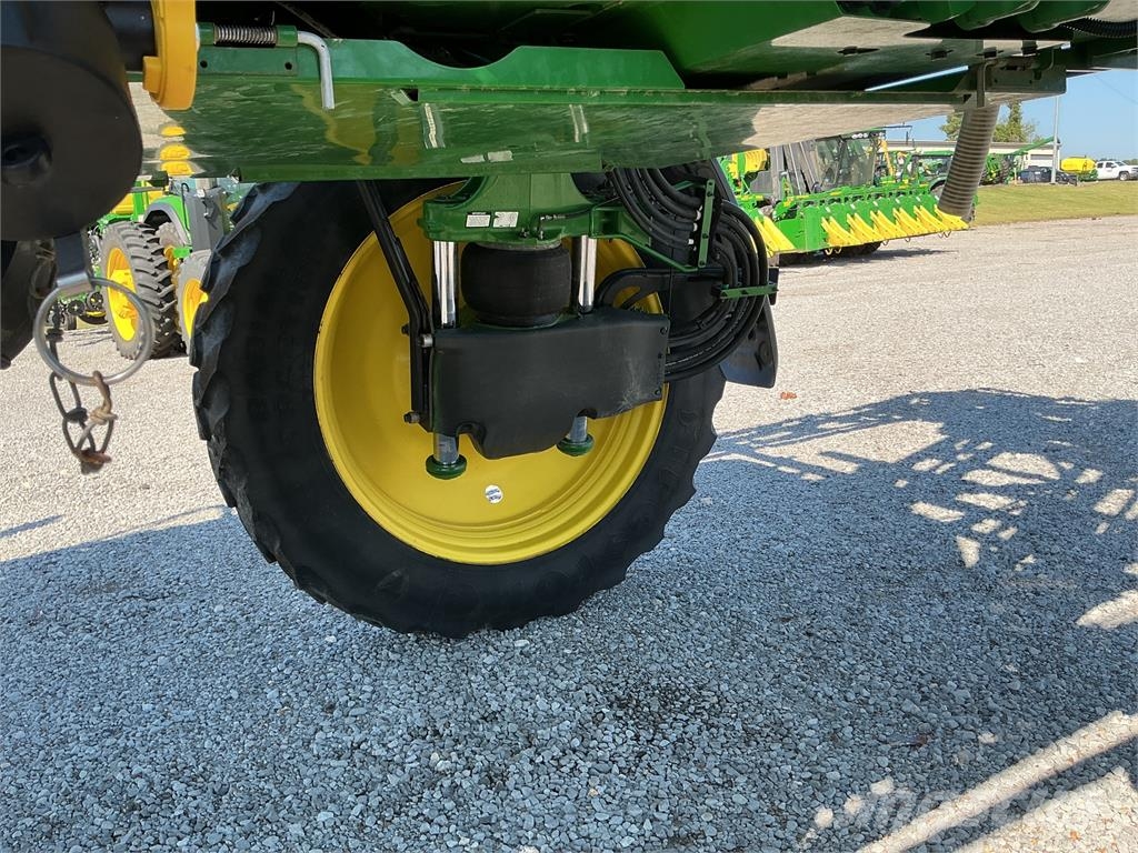 John Deere 408R Прикачни пръскачки