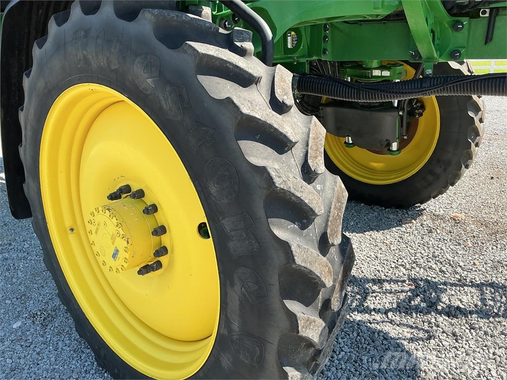 John Deere 408R Прикачни пръскачки