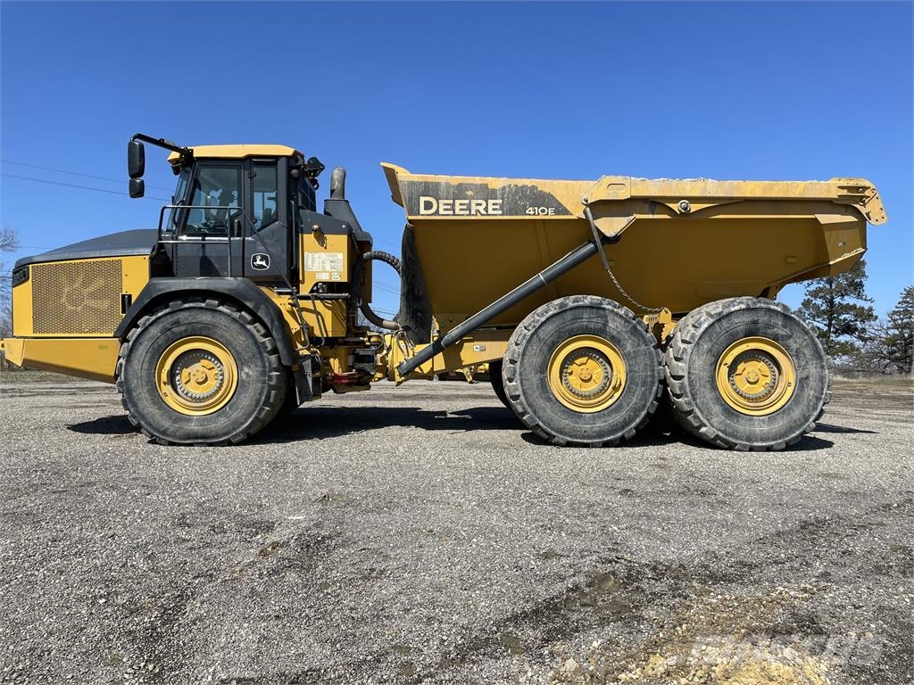 John Deere 410E Articulated Haulers
