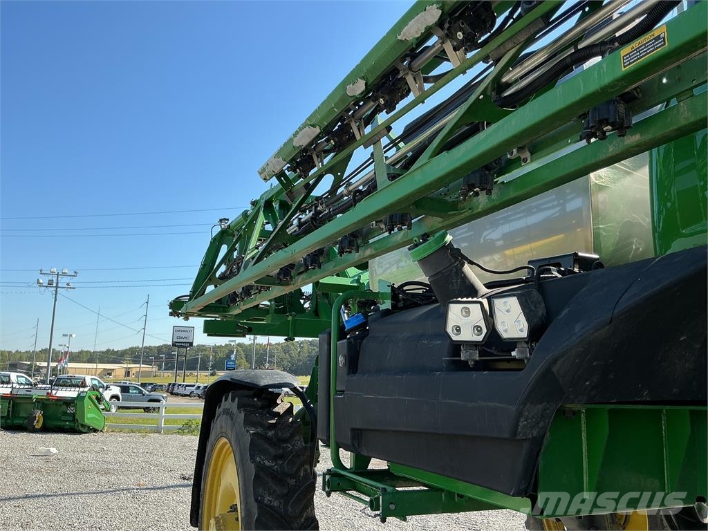 John Deere 412R Ťahané postrekovače