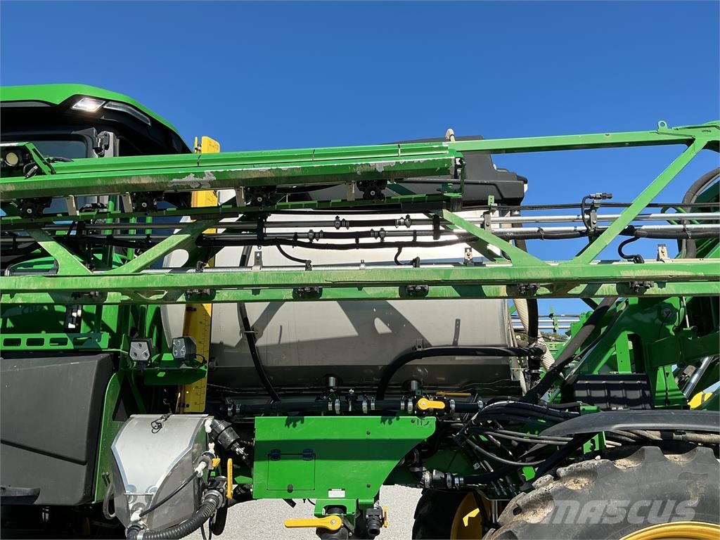 John Deere 412R Ťahané postrekovače