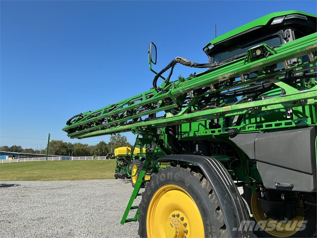 John Deere 412R Ťahané postrekovače
