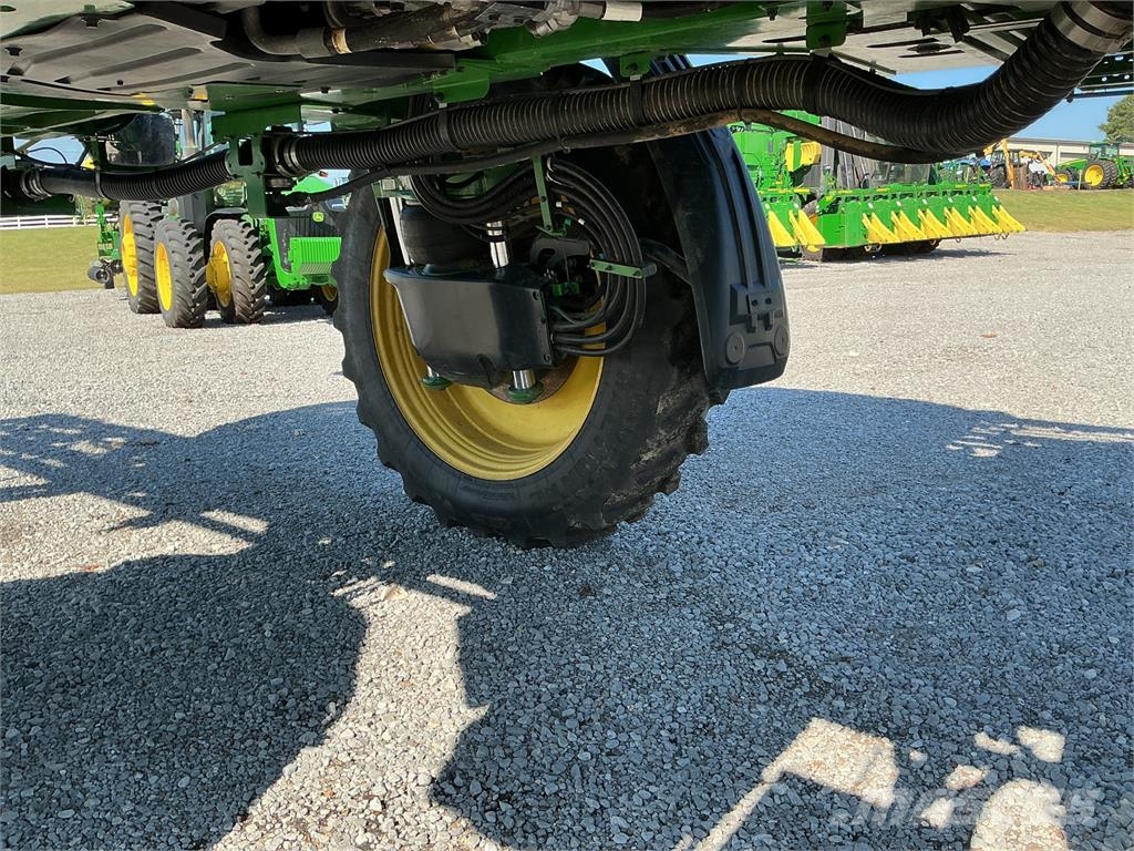 John Deere 412R Ťahané postrekovače