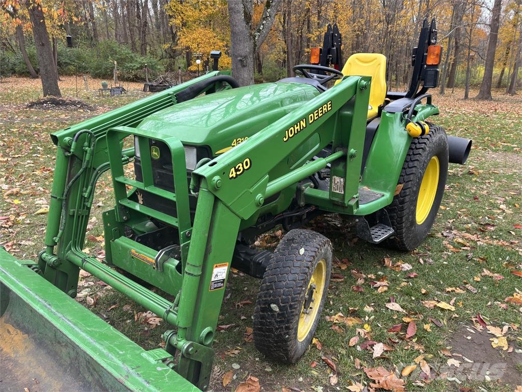 John Deere 4310 Коммунальные тракторы
