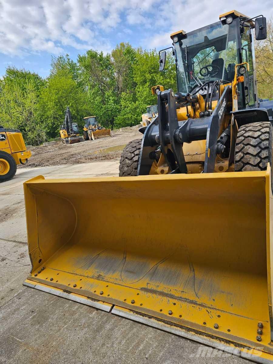 John Deere 444 G Radlader