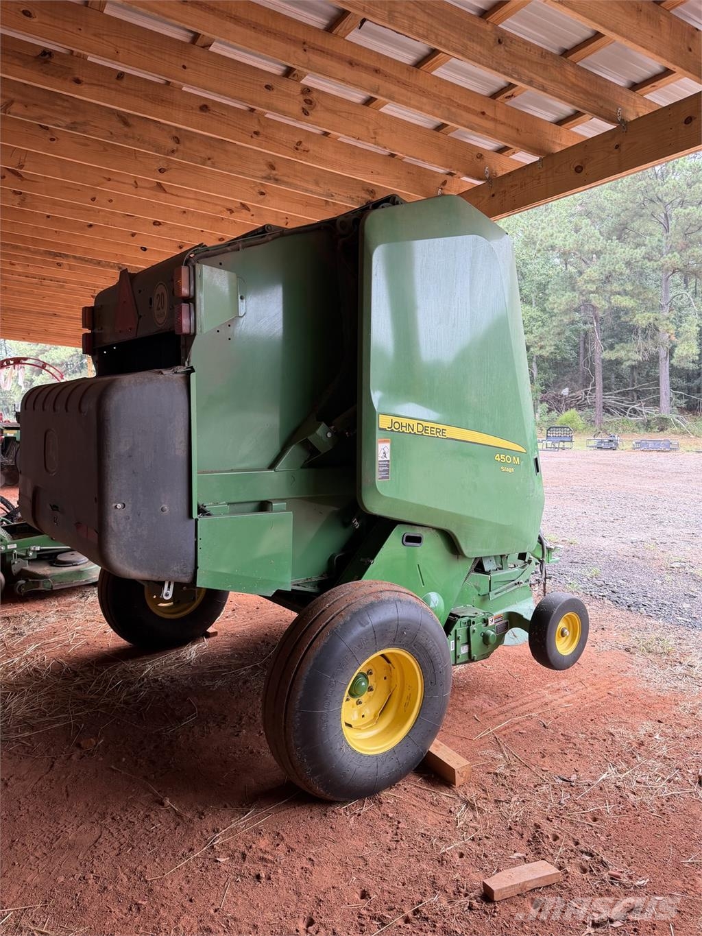 John Deere 450M Balirke (okrogle bale)