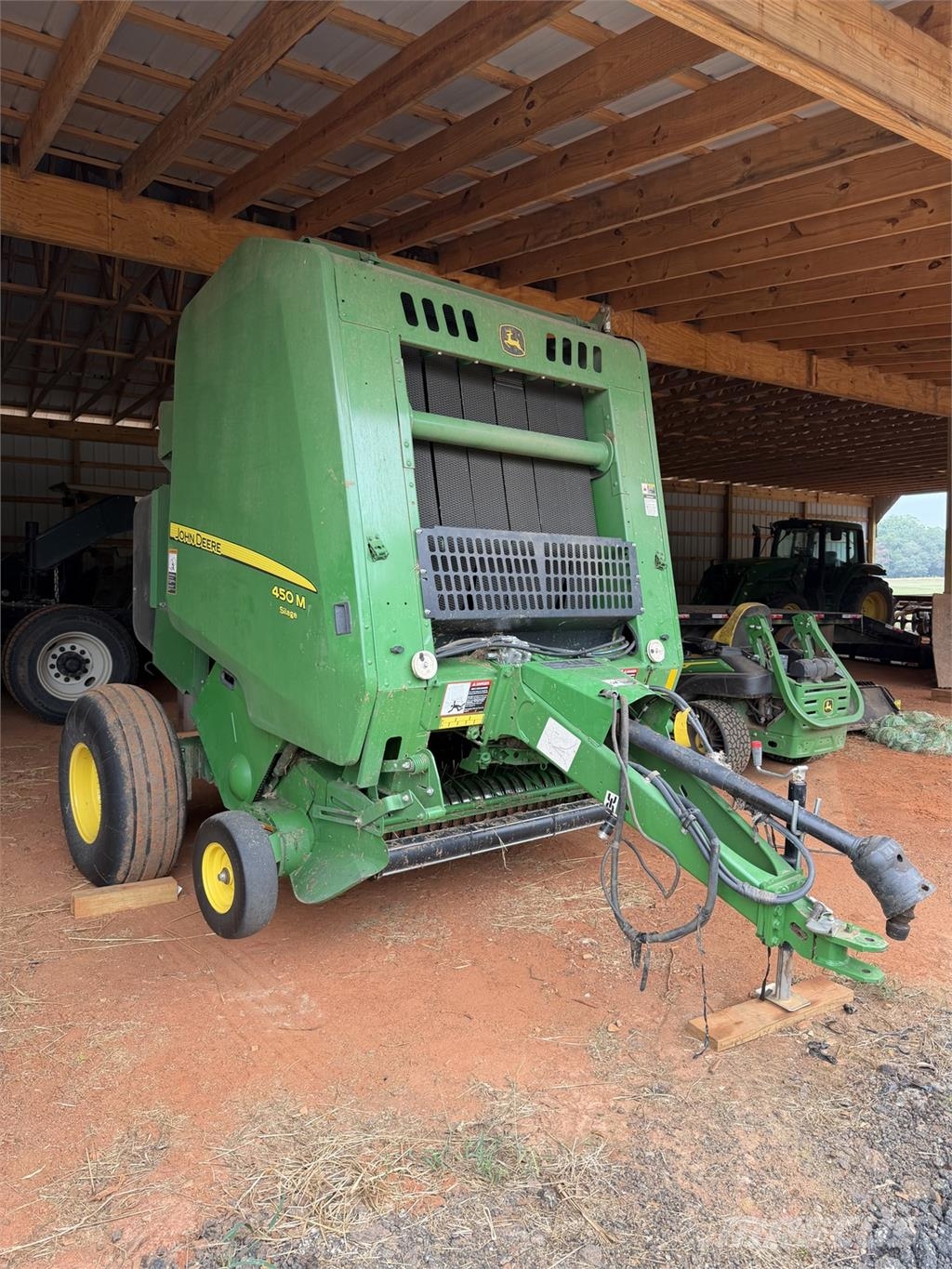 John Deere 450M Balirke (okrogle bale)