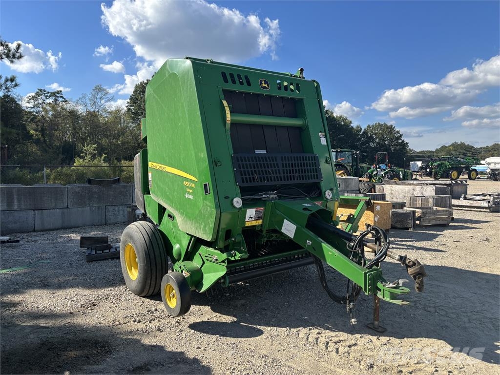 John Deere 450M 원형 곤포기