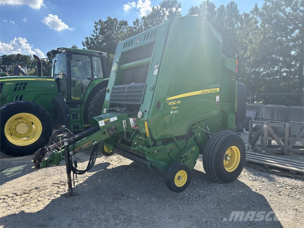 John Deere 450M 원형 곤포기
