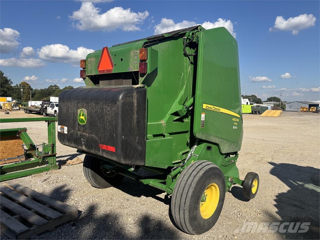 John Deere 450M 원형 곤포기