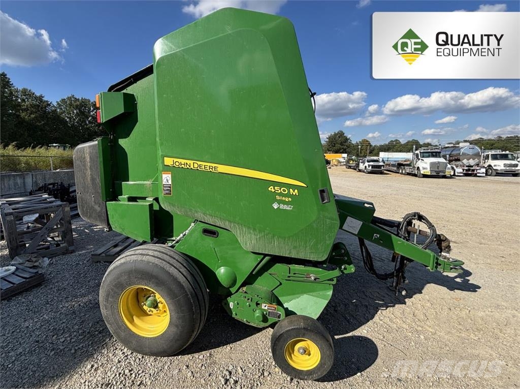 John Deere 450M Rundballenpressen