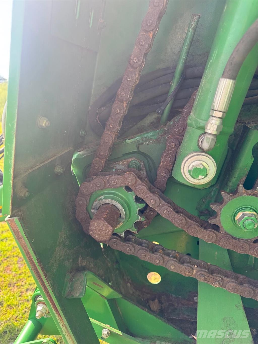 John Deere 469 Balirke (okrogle bale)