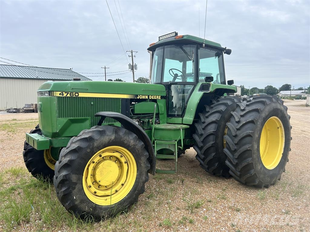 John Deere 4760 Трактори
