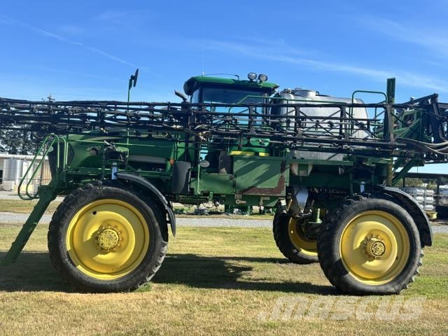 John Deere 4830 牽引型スプレイヤー