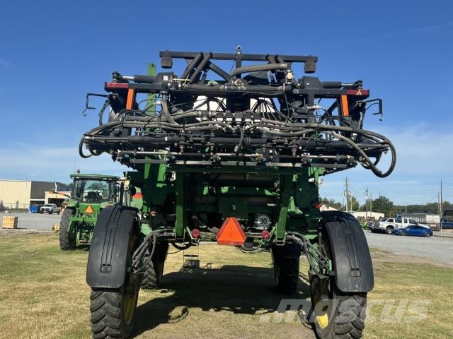 John Deere 4830 牽引型スプレイヤー