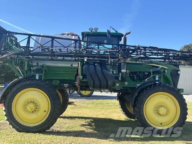 John Deere 4830 牽引型スプレイヤー