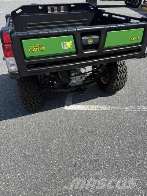 John Deere 4X2 GATOR Pomoćni strojevi