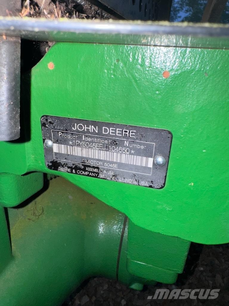 John Deere 5045E Traktorid