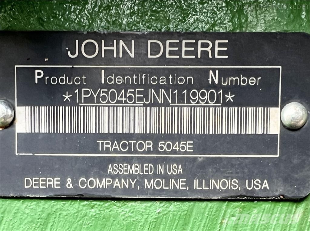 John Deere 5045E جرارات مدمجة