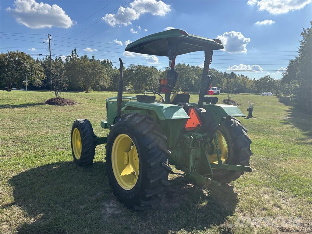 John Deere 5045E Traktorji