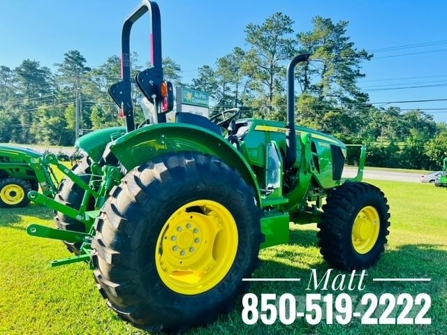 John Deere 5045E Трактори