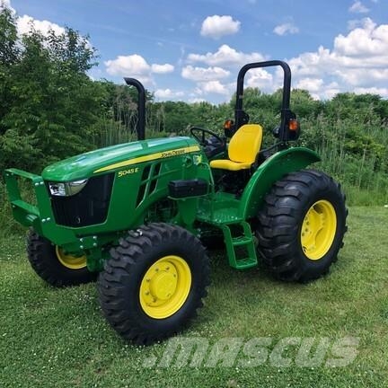 John Deere 5045E Трактори