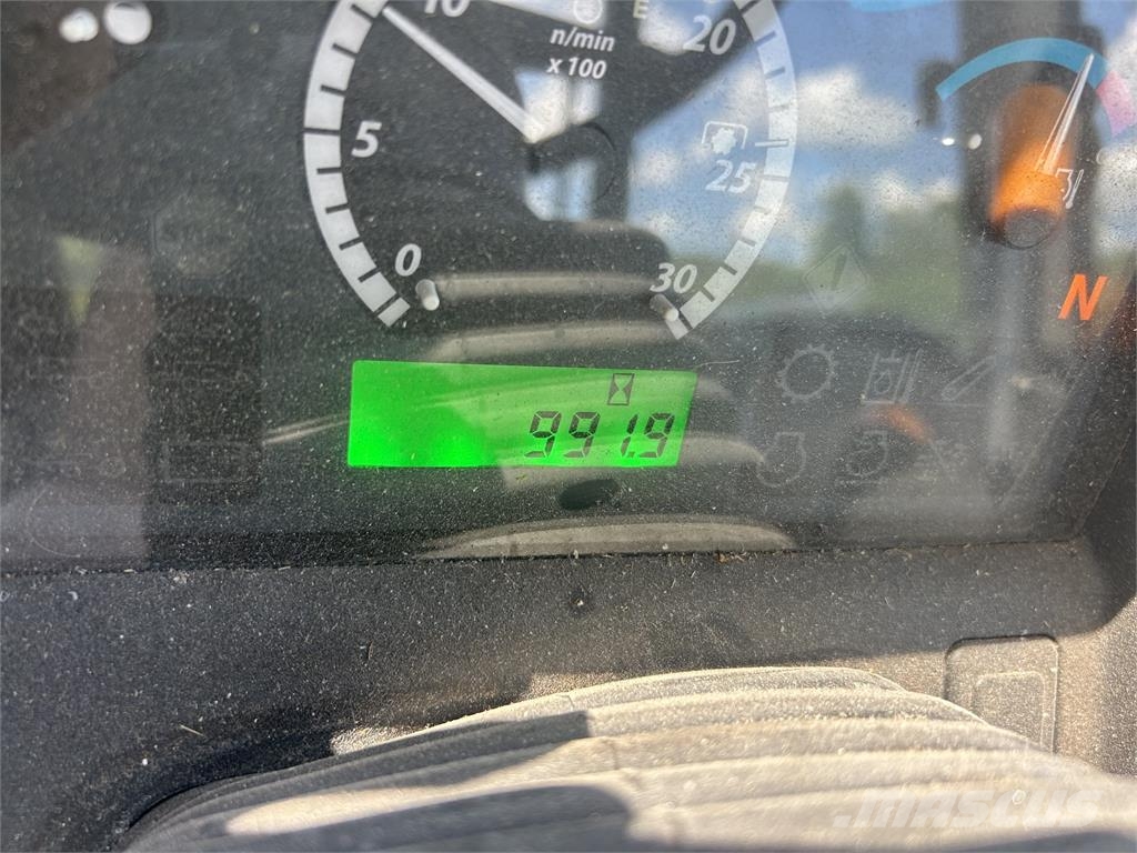 John Deere 5055E 拖拉机/农用车