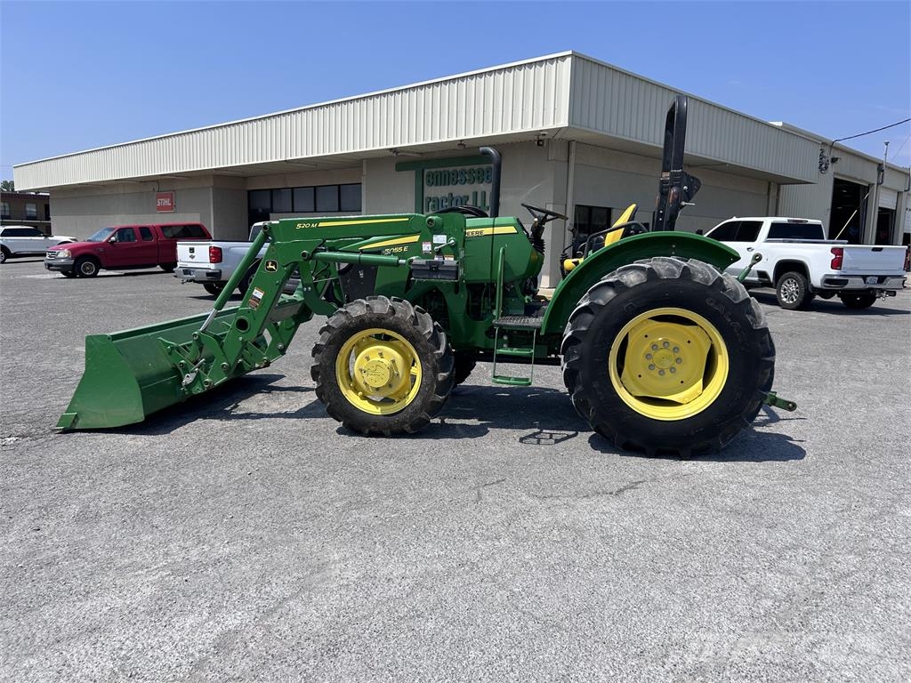 John Deere 5055E Traktorok