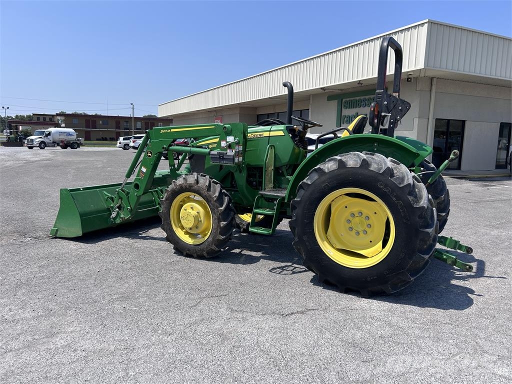 John Deere 5055E Traktorok