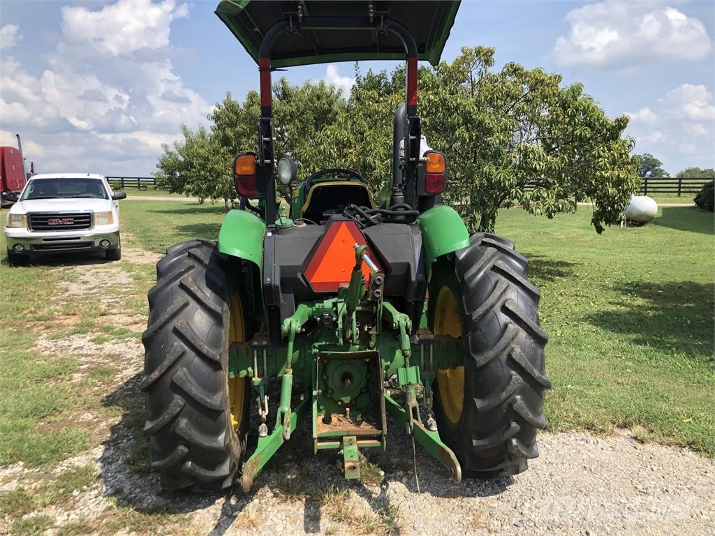 John Deere 5055E Traktorer