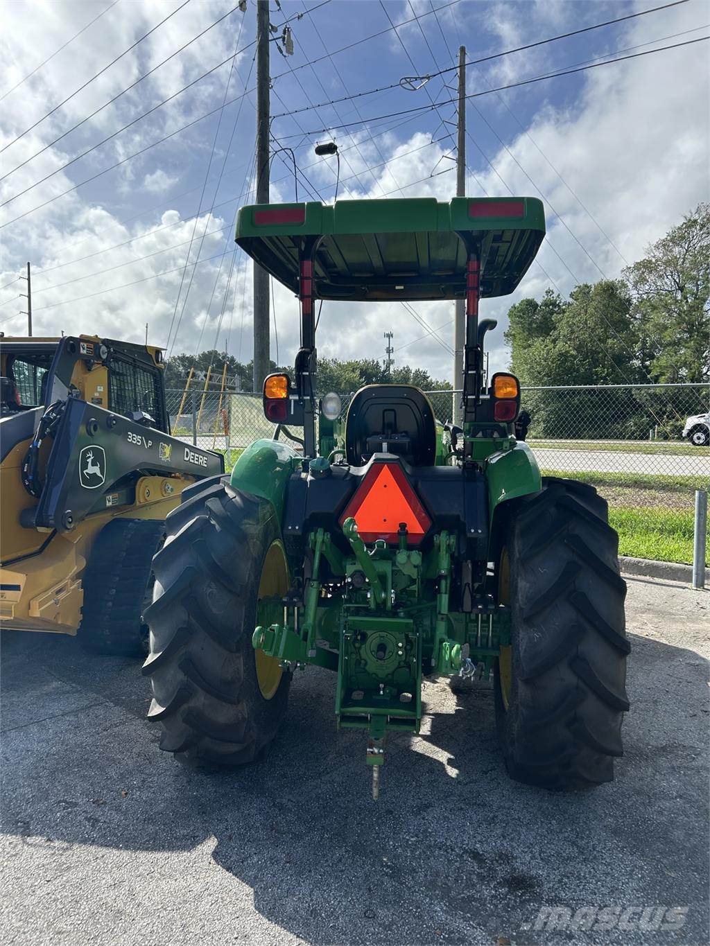 John Deere 5060E Трактори