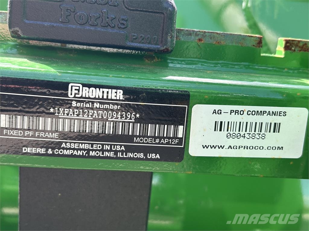 John Deere 5060E Трактори