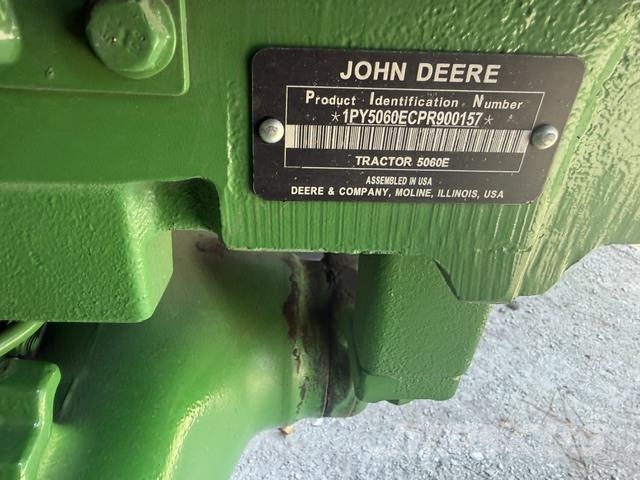 John Deere 5060E Kompaktni (mali) traktori