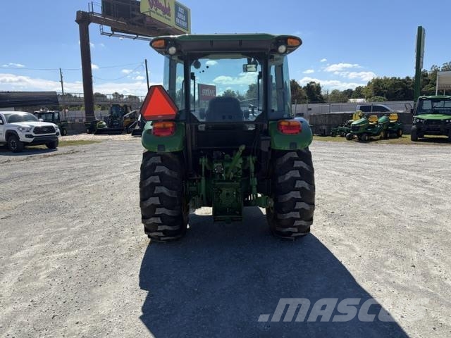John Deere 5060E Kompaktni (mali) traktori
