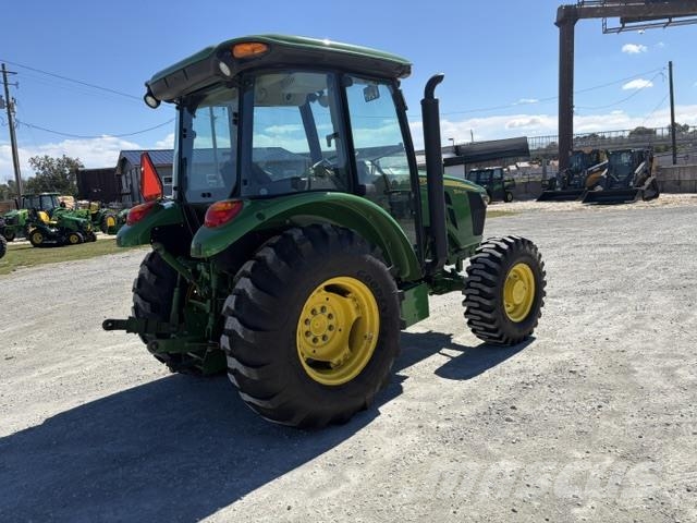 John Deere 5060E Kompaktni (mali) traktori
