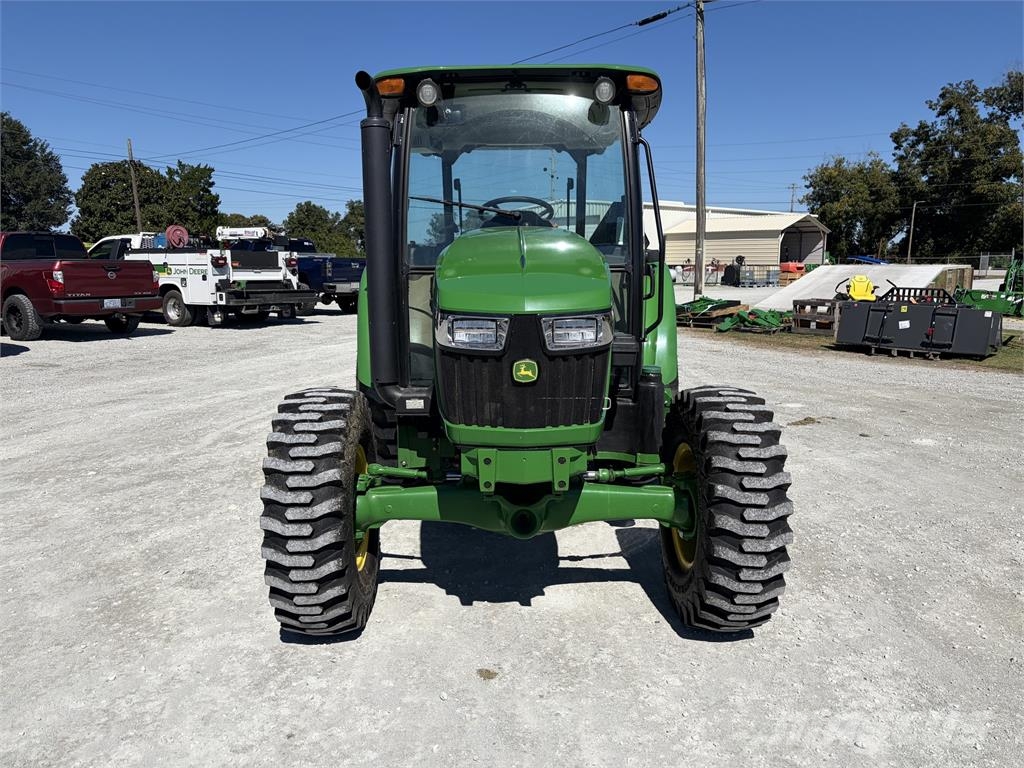 John Deere 5060E Kompaktni (mali) traktori
