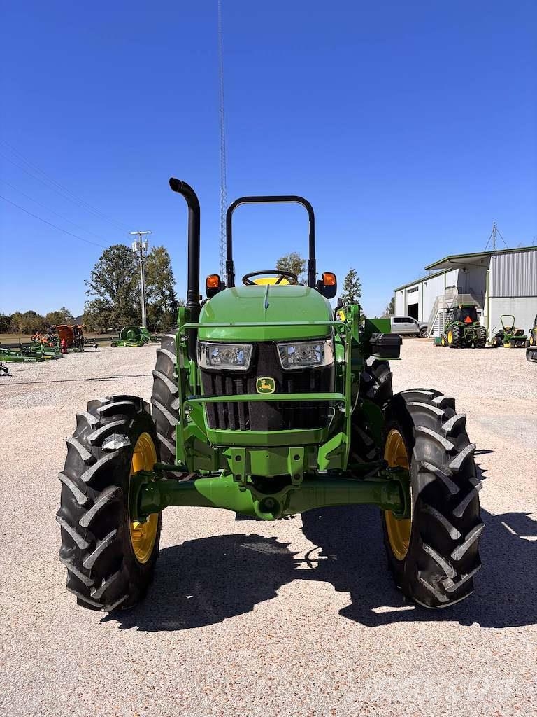 John Deere 5060E Traktoren