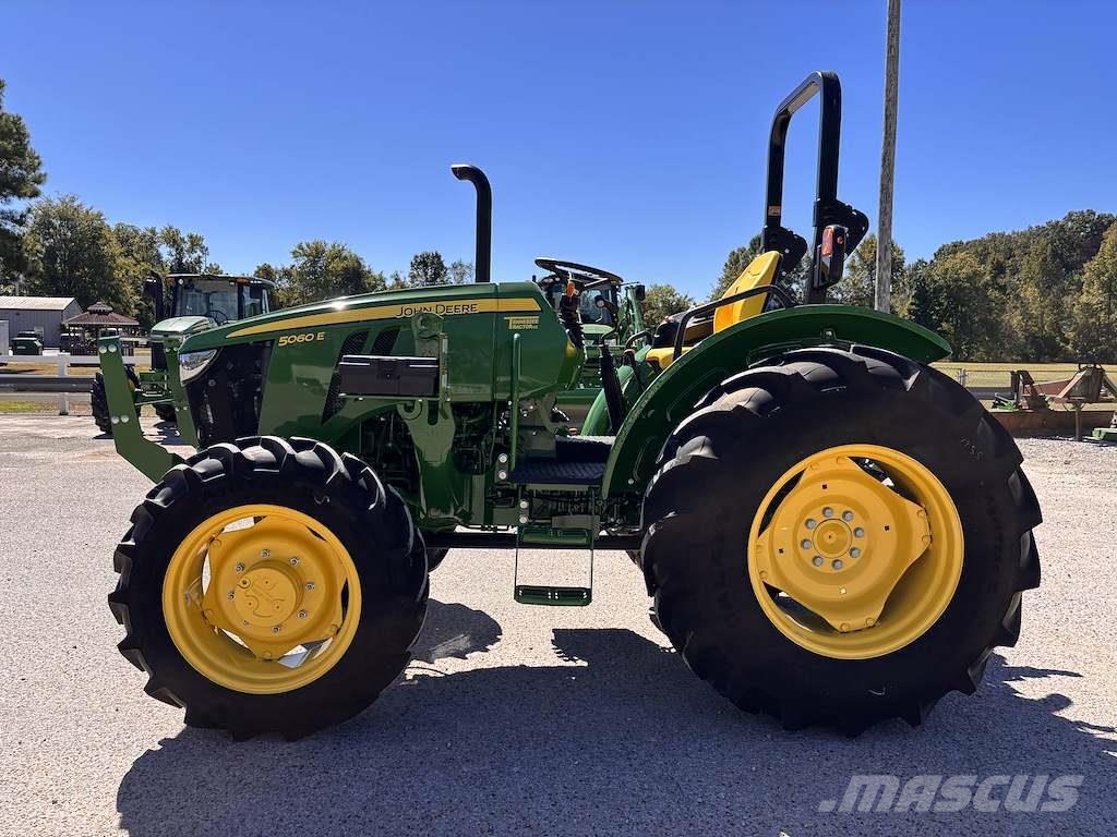 John Deere 5060E Traktoren