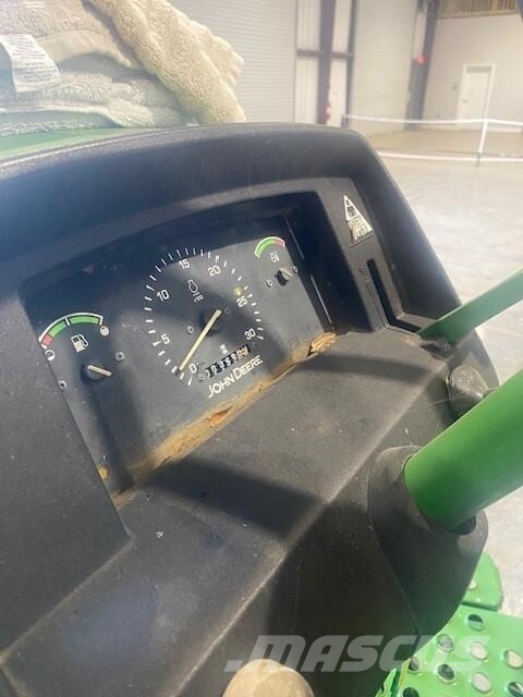 John Deere 5065E Tractors